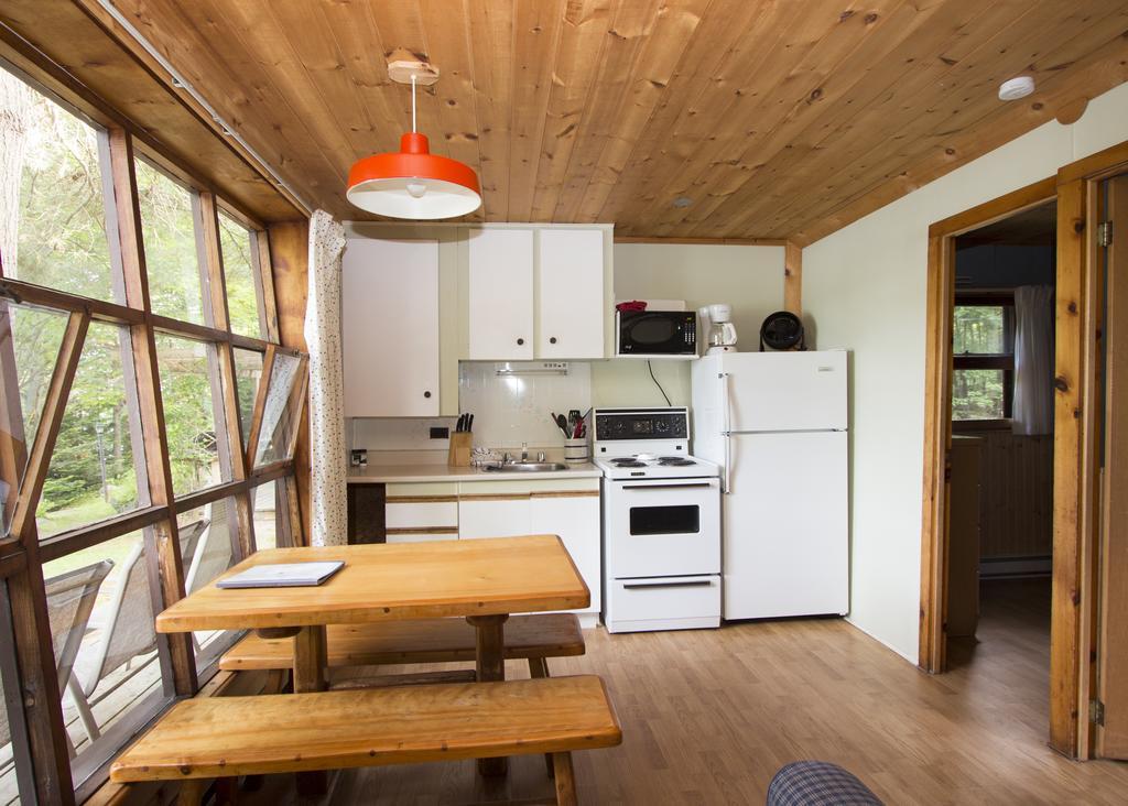 The Pines Cottage Resort Oxtongue Lake Dış mekan fotoğraf