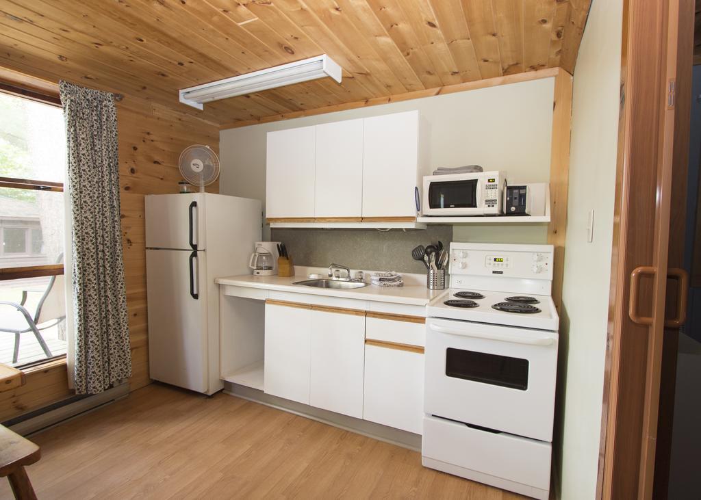 The Pines Cottage Resort Oxtongue Lake Dış mekan fotoğraf