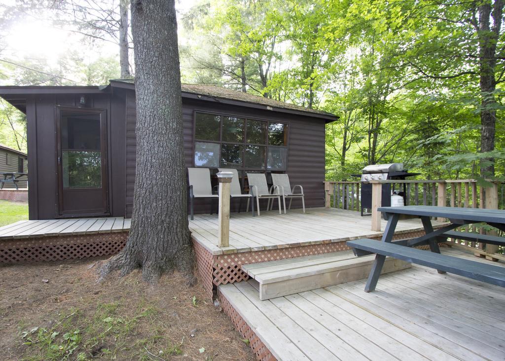 The Pines Cottage Resort Oxtongue Lake Dış mekan fotoğraf