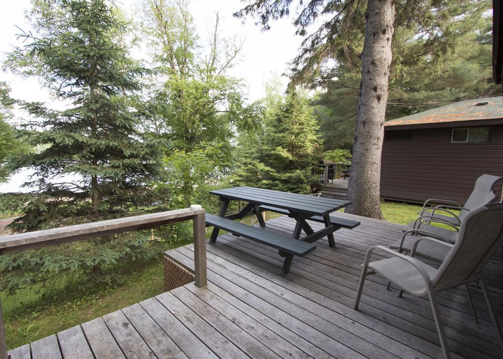 The Pines Cottage Resort Oxtongue Lake Dış mekan fotoğraf