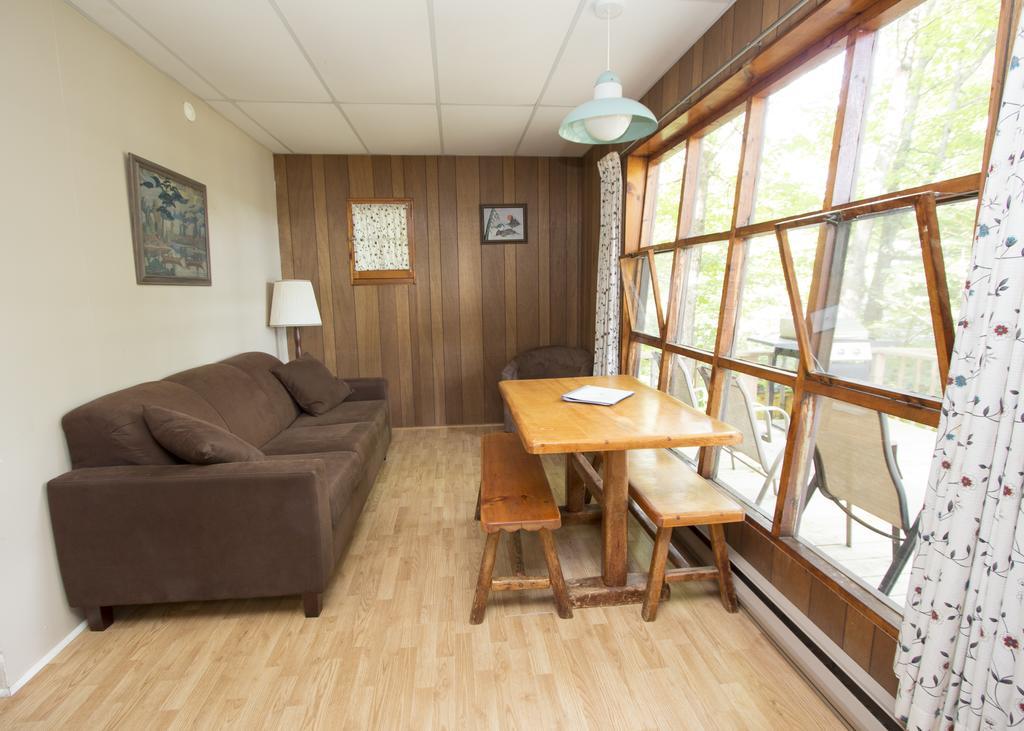 The Pines Cottage Resort Oxtongue Lake Dış mekan fotoğraf