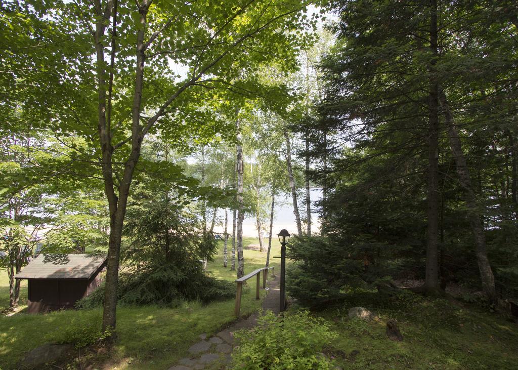 The Pines Cottage Resort Oxtongue Lake Dış mekan fotoğraf