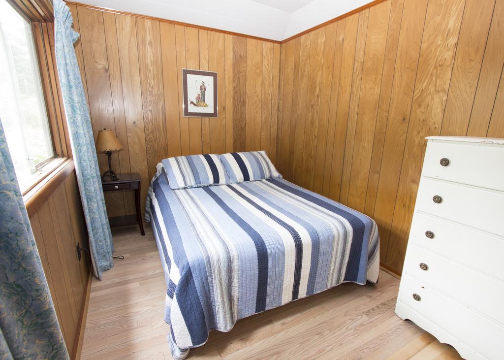 The Pines Cottage Resort Oxtongue Lake Dış mekan fotoğraf