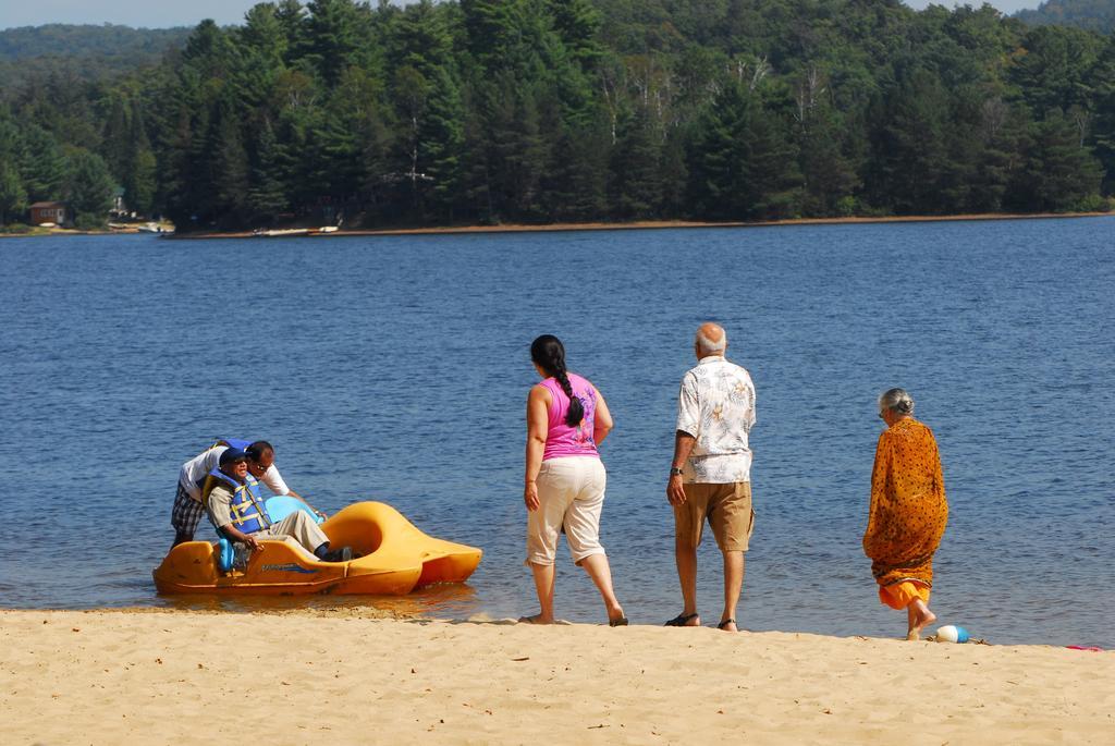 The Pines Cottage Resort Oxtongue Lake Dış mekan fotoğraf